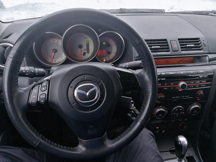 Добротная Mazda 3 с приятным пробегом